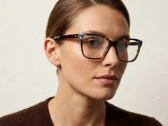 BS2012-3669_Tortoiseshell_Butterfly_Acetate_Glasses-tryon_female