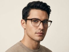 BS2012-4074_Brown_Butterfly_Acetate_Glasses-tryon_male