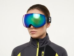 BS2019-0003_Black_Irregular_Plastic_Ski_Goggles_AI-tryon_female