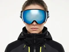 BS2019-0005_Black_Irregular_Plastic_Ski_Goggles_AI-tryon_female