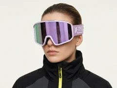BS2019-0023_Purple_Irregular_Plastic_Ski_Goggles_AI-tryon_female