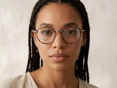 BS218-0520_Brown_Oval_TR90_Glasses_corner-tryon_female
