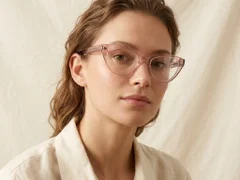 BS218-0651_Brown_Butterfly_Acetate_Glasses_corner-tryon_female
