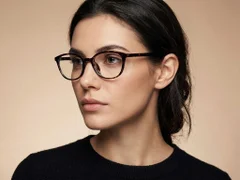 BS218-0778_Tortoiseshell_Oval_TR90_Glasses-tryon_female