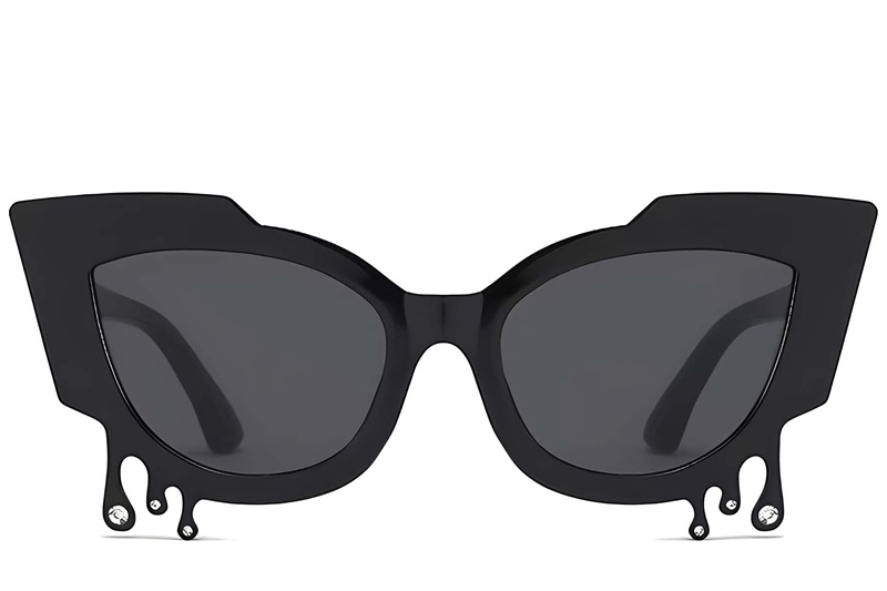 BS225-0046_Black_Butterfly_Plastic_Sunglasses-front