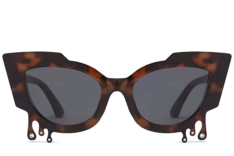 BS225-0047_Tortoiseshell_Butterfly_Plastic_Sunglasses-front