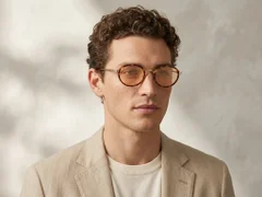 BS225-0055_Tortoiseshell_Oval_Plastic_Sunglasses-tryon_male