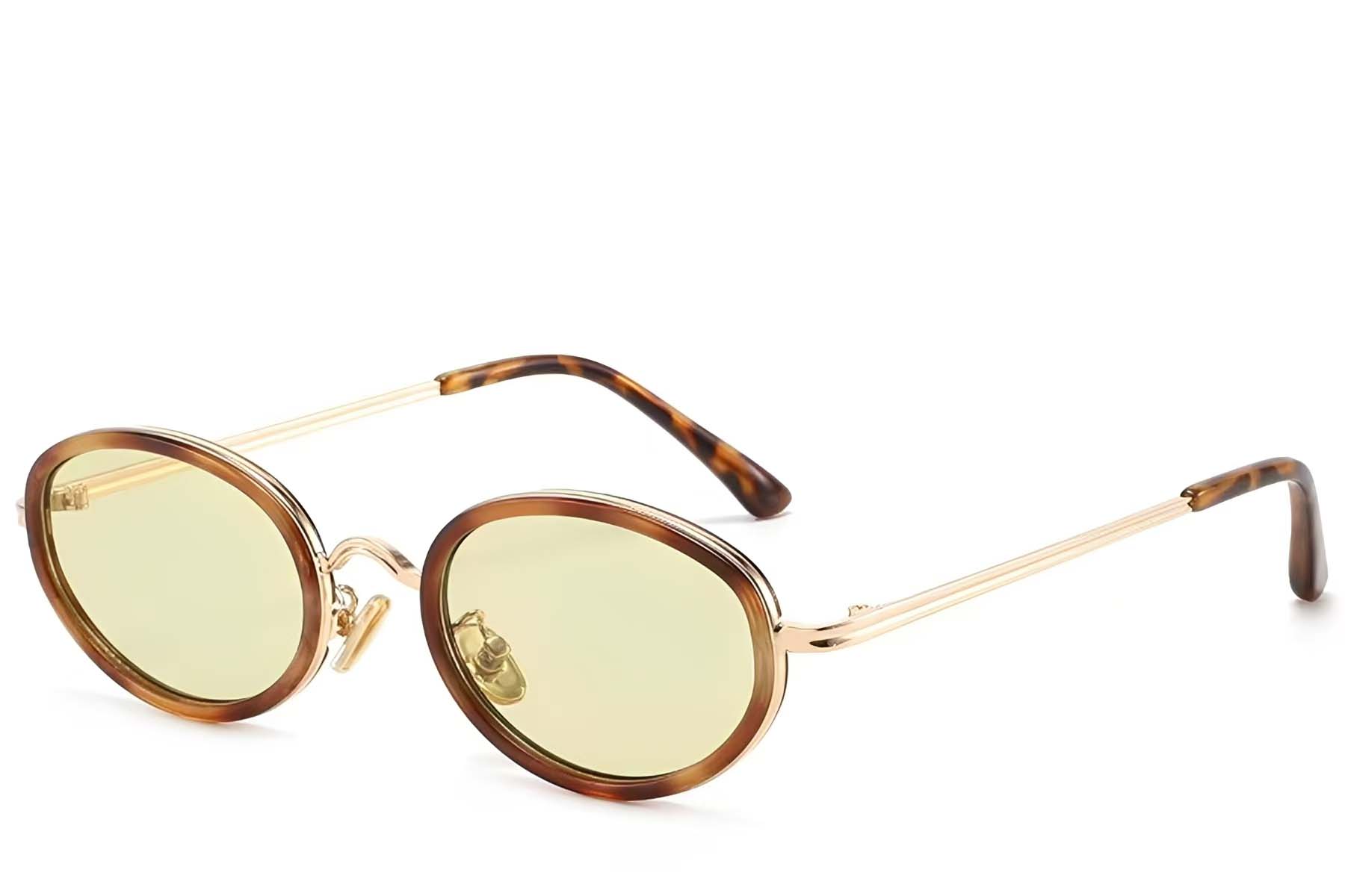 BS225-0057_Tortoiseshell_Oval_Plastic_Sunglasses_corner