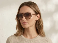 BS225-0068_Brown_Aviator_Plastic_Sunglasses_corner-tryon_female
