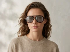BS225-0083_Tortoiseshell_Aviator_Plastic_Sunglasses-tryon_female