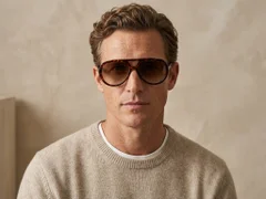 BS225-0085_Tortoiseshell_Aviator_Plastic_Sunglasses-tryon_male