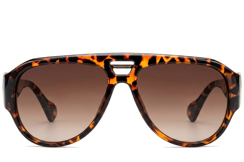 BS225-0097_Tortoiseshell_Aviator_Plastic_Sunglasses_corner-front