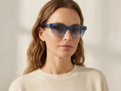 BS225-0128_Blue_Rectangular_Plastic_Sunglasses_corner-tryon_female
