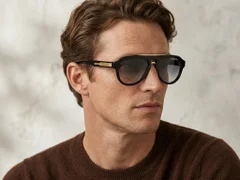 BS225-0132_Black_Aviator_Plastic_Sunglasses_corner-tryon_male