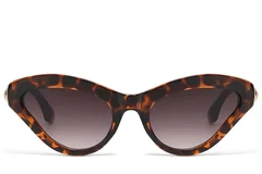 BS225-0160_Tortoiseshell_Butterfly_Plastic_Sunglasses_front