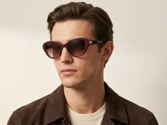 BS225-0162_Red_Butterfly_Plastic_Sunglasses-tryon_male