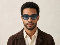 BS225-0163_Blue_Butterfly_Plastic_Sunglasses-tryon_male