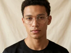 BS2425-0528_Green_Oval_Metal_Glasses_corner-tryon_male