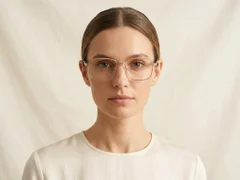 BS2425-0634_Golden_Rectangular_Metal_Glasses_corner-tryon_female