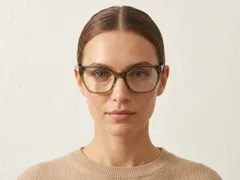 BS2425-0666_Green_Butterfly_Acetate_Glasses_corner-tryon_female