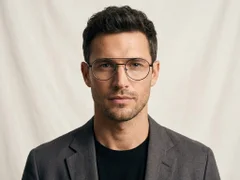 BS2425-1563_Black_Aviator_Metal_glasses-tryon_male