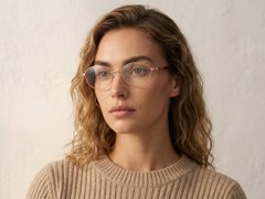 BS2425-1589_Golden_Oval_Metal_glasses-tryon_female
