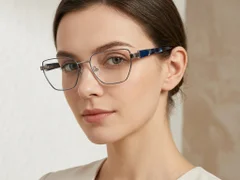 BS2425-2051_Blue_Geometric_Metal_Glasses-tryon_female