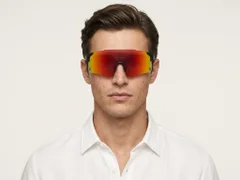 BS2426-0003_Black_Aviator_Plastic_Sunglasses-tryon_male