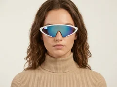 BS2426-0035_White_Semi-rimless_Plastic_Sunglasses-tryon_female