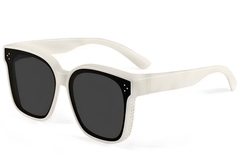 BS2426-0049_Cream_Rectangular_Plastic_Polarized Driving Glasses_corner