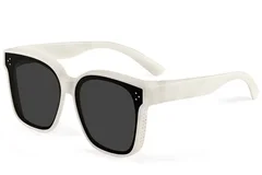 BS2426-0049_Cream_Rectangular_Plastic_Polarized Driving Glasses_corner