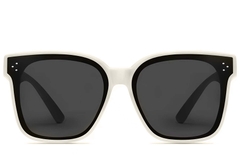 BS2426-0049_Cream_Rectangular_Plastic_Polarized Driving Glasses_front