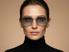 BS2503-0003_Grey_Geometric_Metal_Sunglasses-tryon_female