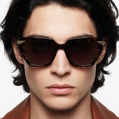 bs2503-0007_tortoiseshell_rectangular_plastic_sunglasses_model