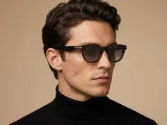 BS2503-0011_Tortoiseshell_Oval_Plastic_Sunglasses_corner-tryon_male