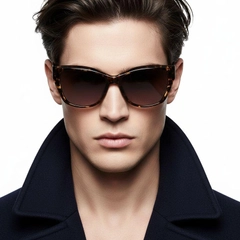 bs2503-0014_tortoiseshell_butterfly_plastic_sunglasses_model