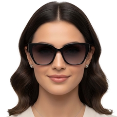 BS2503-0015_Black_Butterfly_Plastic_Sunglasses_model