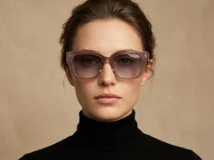 BS2503-0020_Pink_Rectangular_Plastic_Sunglasses_corner-tryon_female