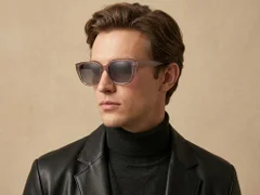 BS2503-0026_Brown_Oval_Plastic_Sunglasses_corner-tryon_male