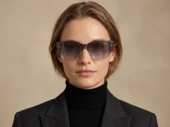 BS2503-0032_Brown_Butterfly_Plastic_Sunglasses_corner-tryon_female