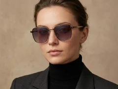 BS2503-0042_Copper_Rectangular_Metal_Sunglasses_corner-tryon_female