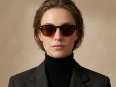 BS2503-0098_Brown_Oval_Plastic_Sunglasses-tryon_female