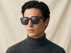 BS2503-0108_Black_Rectangular_Plastic_Sunglasses-tryon_male