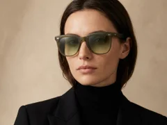 BS2503-0110_Green_Rectangular_Plastic_Sunglasses-tryon_female