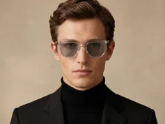 BS2503-0113_Transparent_Rectangular_Plastic_Sunglasses-tryon_male