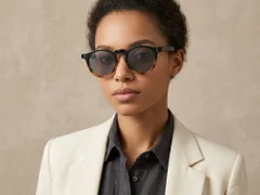 BS2503-0116_Tortoiseshell_Oval_Plastic_Sunglasses-tryon_female