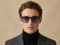 BS2503-0143_Blue_Rectangular_Plastic_Sunglasses-tryon_male