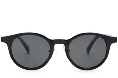 BS2503-0147_Black_Oval_Plastic_Sunglasses_front