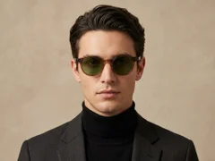 BS2503-0149_Brown_Oval_Plastic_Sunglasses-tryon_male