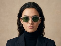 BS2503-0159_Transparent_Aviator_Plastic_Sunglasses-tryon_female